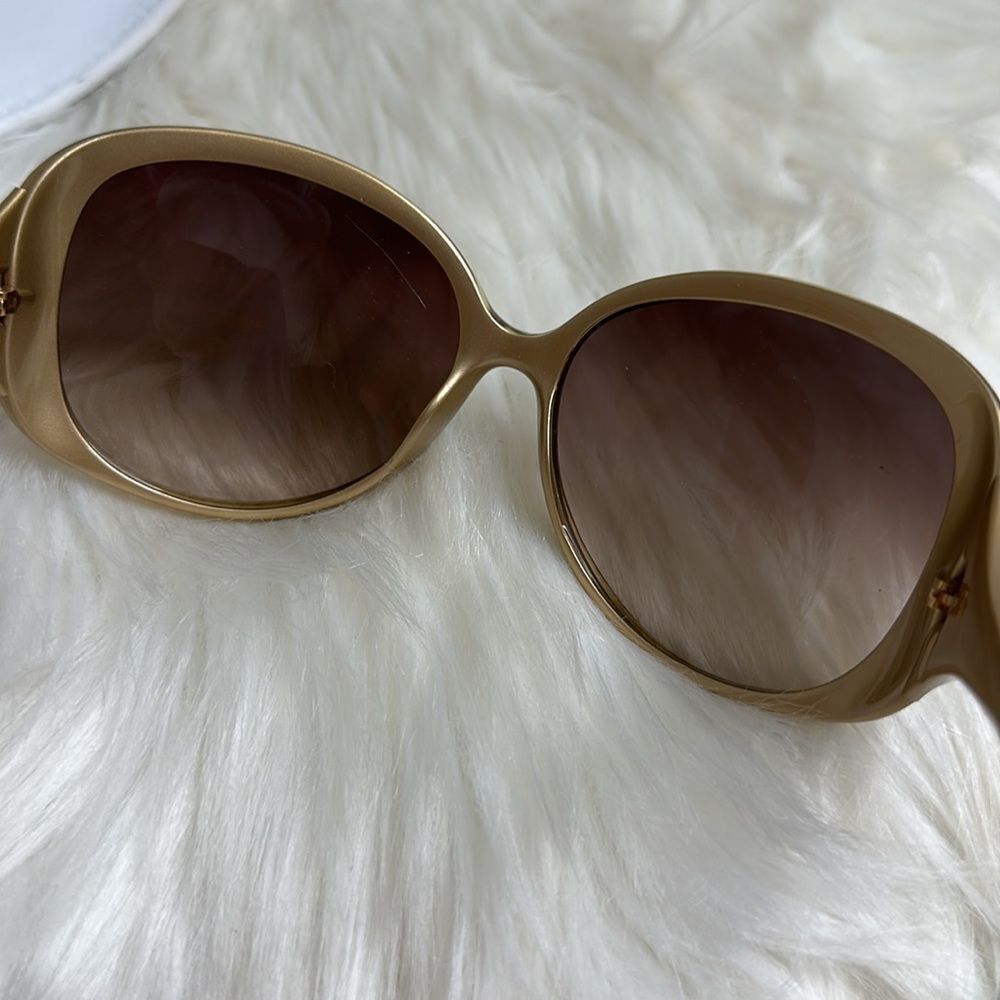 💯Authentic Dior Sunglasses with Case🍀 - Picture 6 of 15